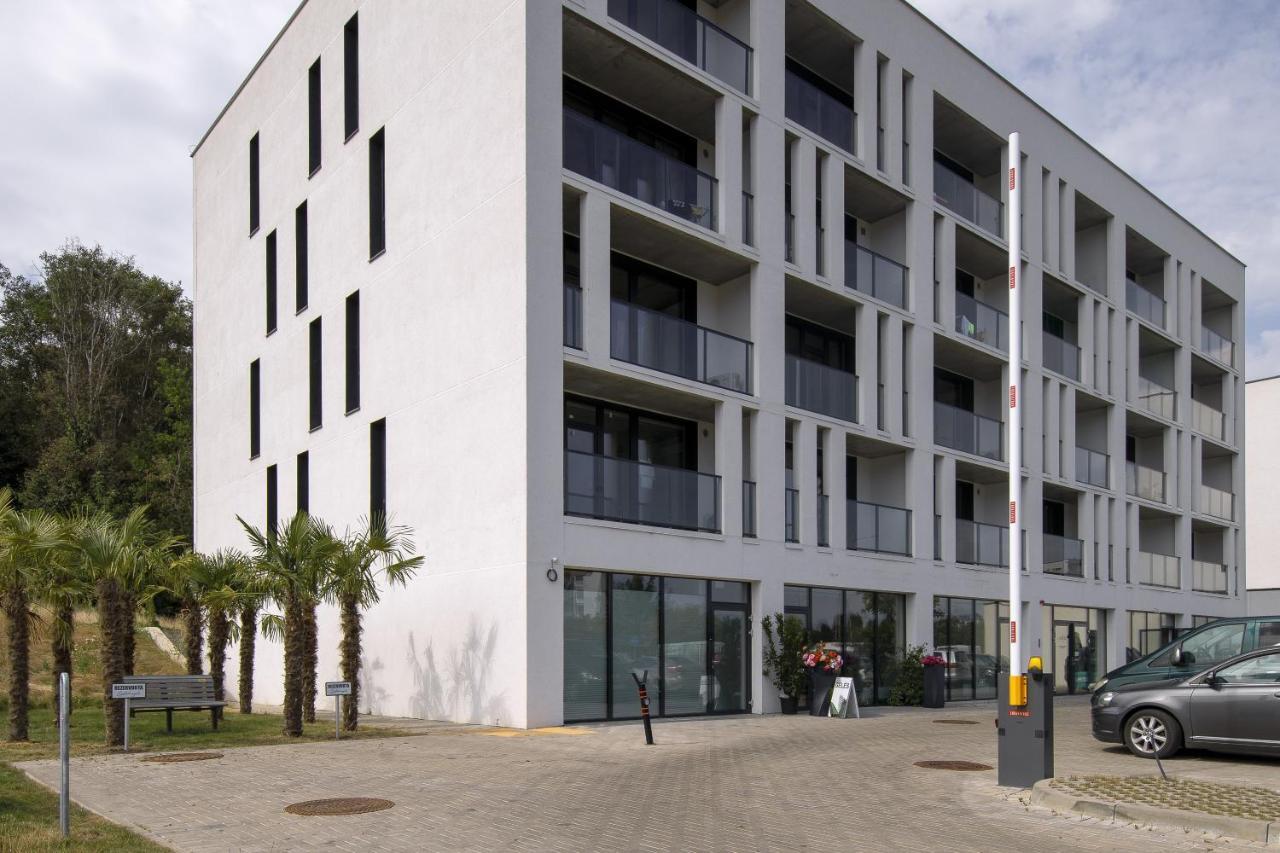 Urban Jungle Apartments By Reside Baltic VNO Exteriér fotografie
